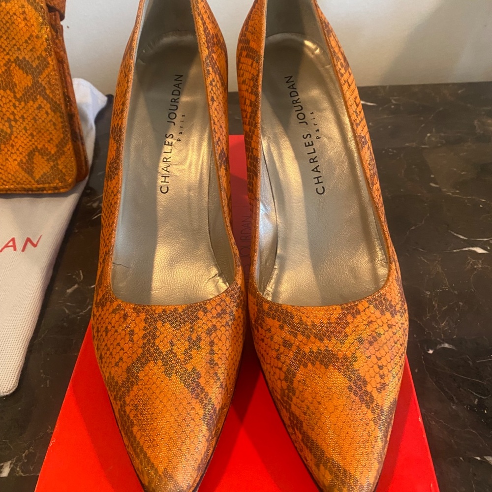 Charles Jourdan Shoes and bag - Picture 2 of 4